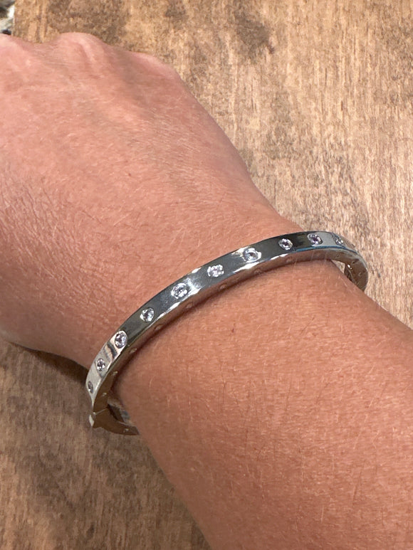 Flush Set Hinged Bangle Bracelet