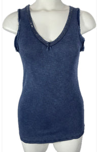 NAVY SEQUIN V-NECK TANK